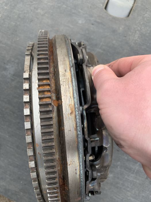 маховик корзина выжимной кулиса сцепление rexton ssang yong 2.7 дизель