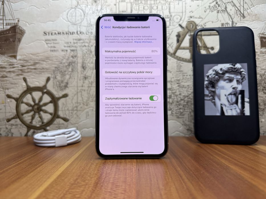 iPhone 11 Pro • 256GB • Etui • Kabel