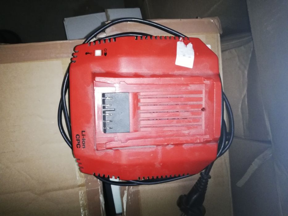 HILTI ładowarka do akumulatorów