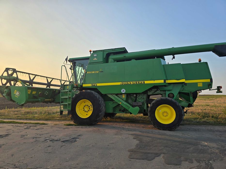 Комбайн свіжопривезений Джон cts