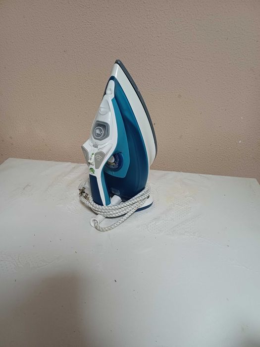 Керамічна праска Tefal