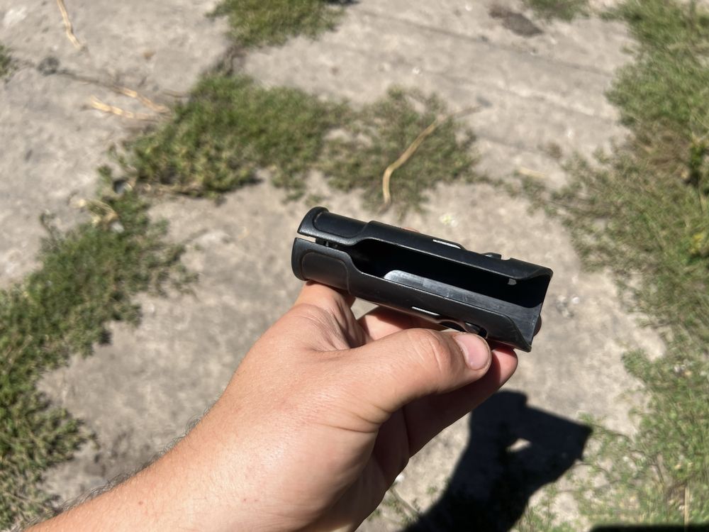 Тактичний чохол Nitecore NTH10 для ліхтаря