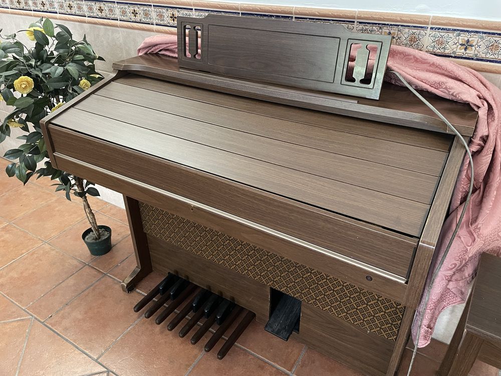 Orgão Litúrgico YAMAHA Electone