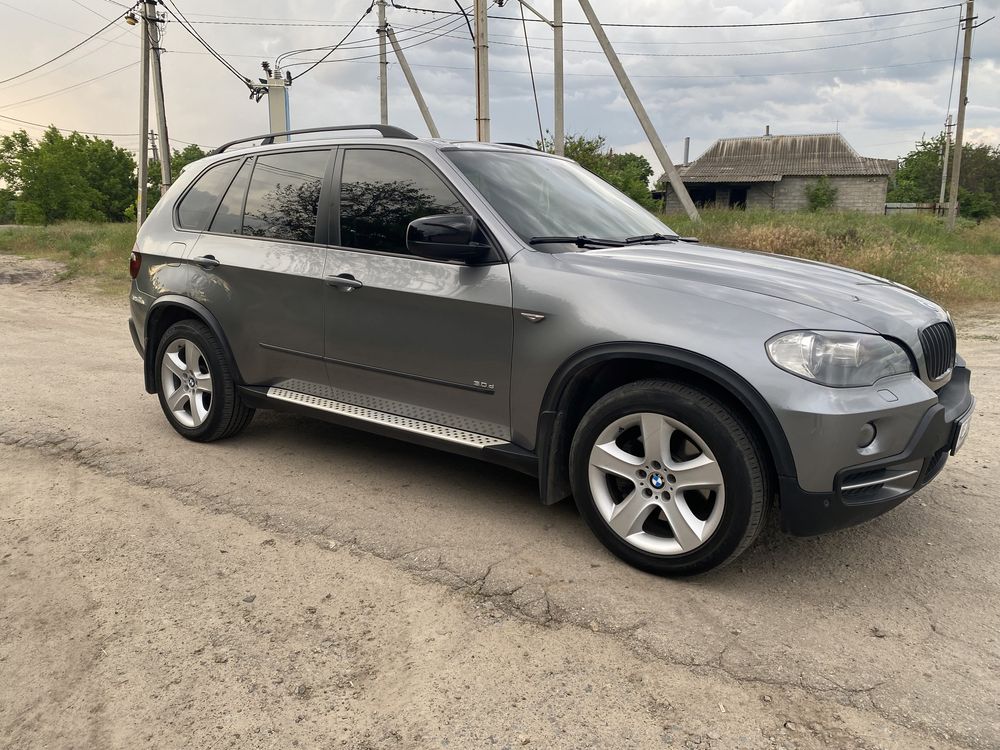 Продам BMW X5 E70