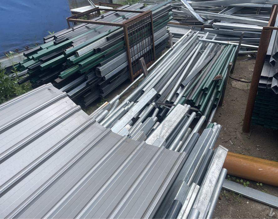 Profile stalowe zamkniete II gatunek Słupek ogrodzeniowy kształtownik