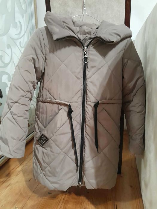 Зимова курточка на 9 років