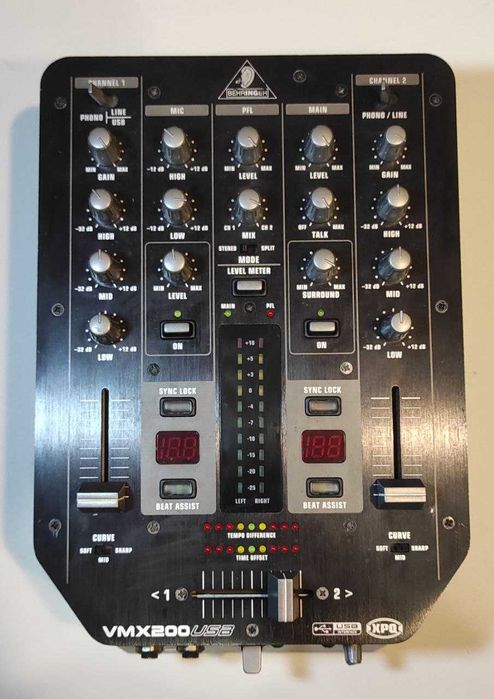 Мікшерний пульт Behringer VMX-200 USB