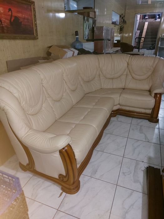 Продам кутовий диван бу шкіряний