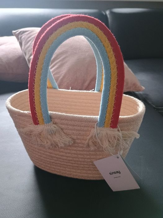 Nowy słodki koszyczek Sinsay dla małej elegantki