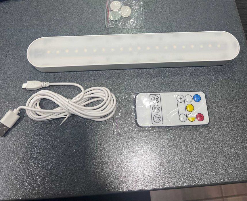 Светильник лампа светодиодный аккумуляторный на магнитах YML-300