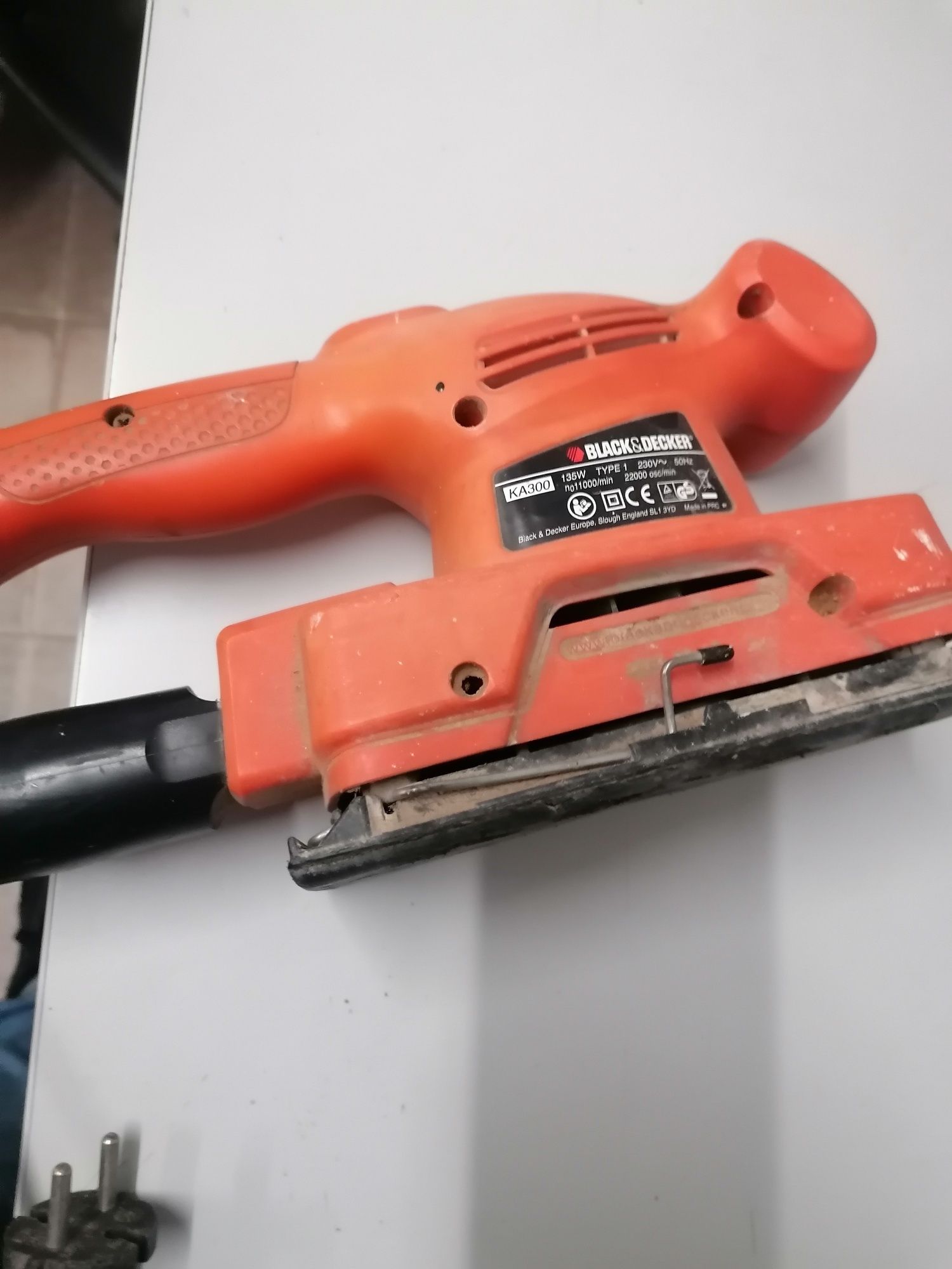 Lixadeira da black and decker impecável