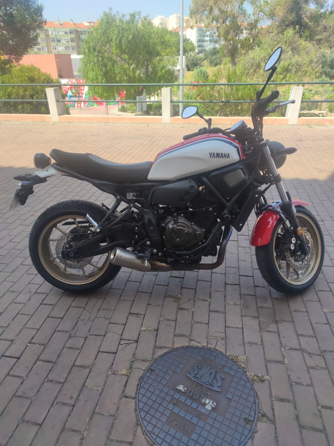 Moto Yamaha xsr 700