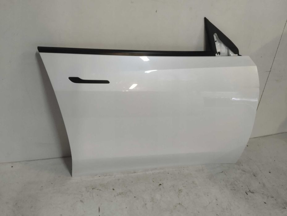 Tesla Model Y Двері Передні/Задні - рестайл дорестайл