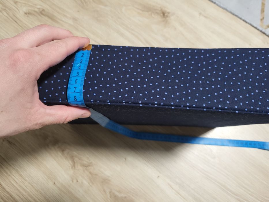 Продам органайзер для бюстгальтерів синій в білий горошок