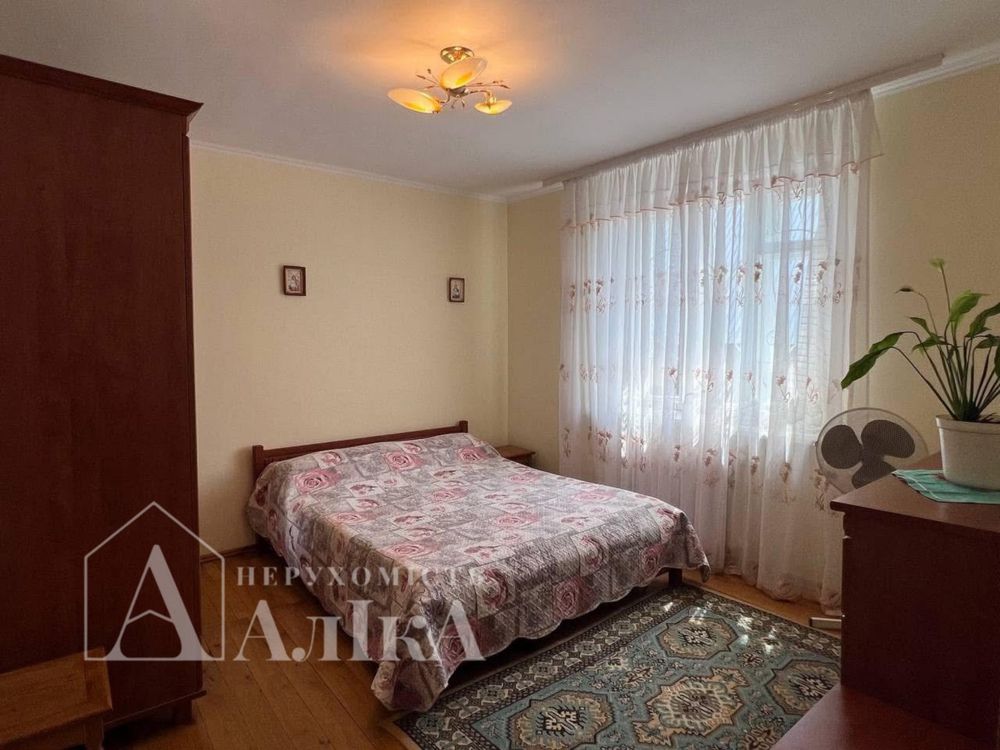 Продам добротний будинок