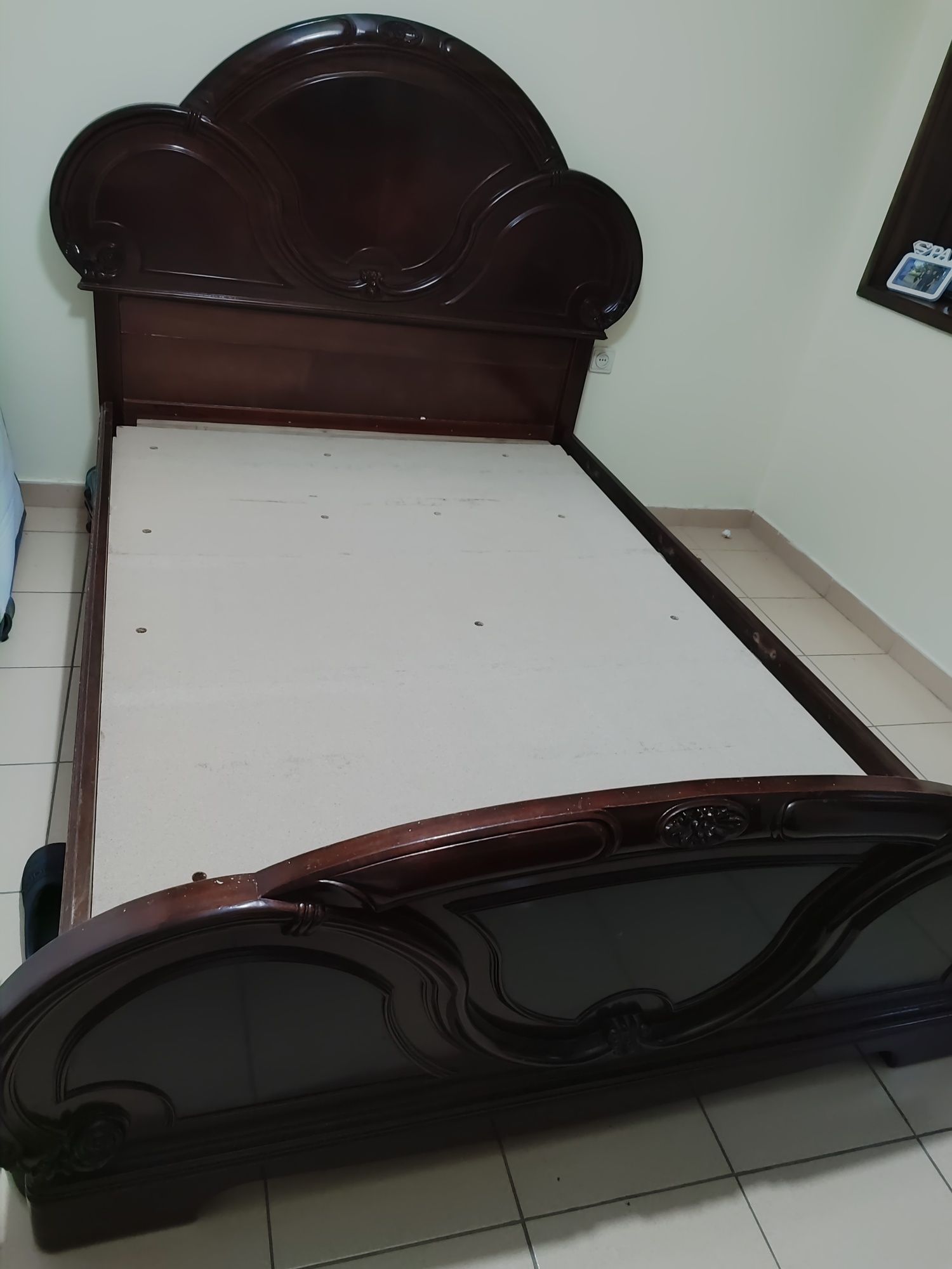 Cama de casal tamanho padrão