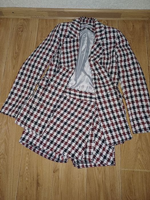 Костюм з шортами