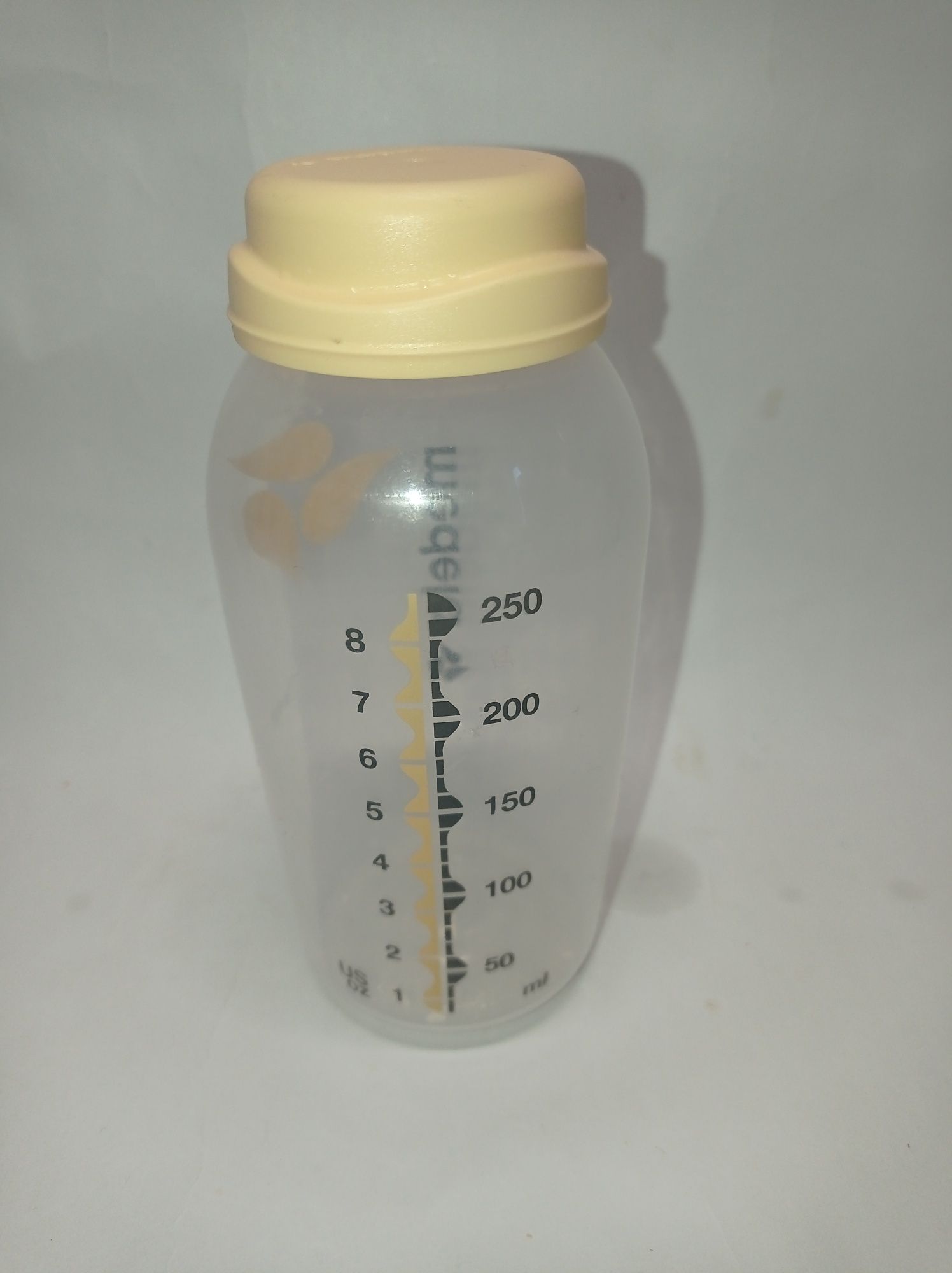 Контейнер бутылочка для сбора хранения заморозки молока 250 млг Medela