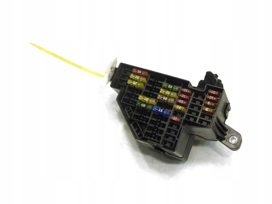 SKRZYNKA BEZPIECZNIKÓW VW GOLF VI 1.4 TSI