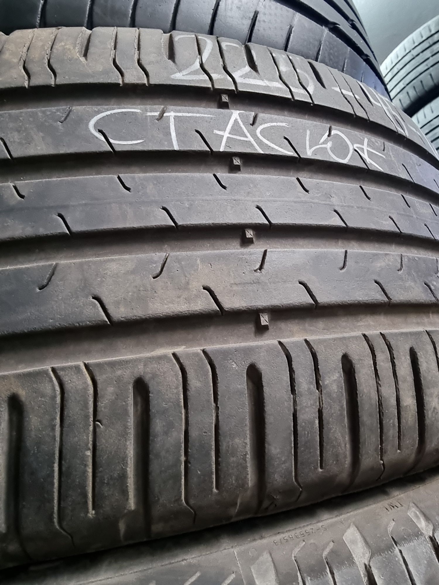 225/45R18 Continental EcoContact 6