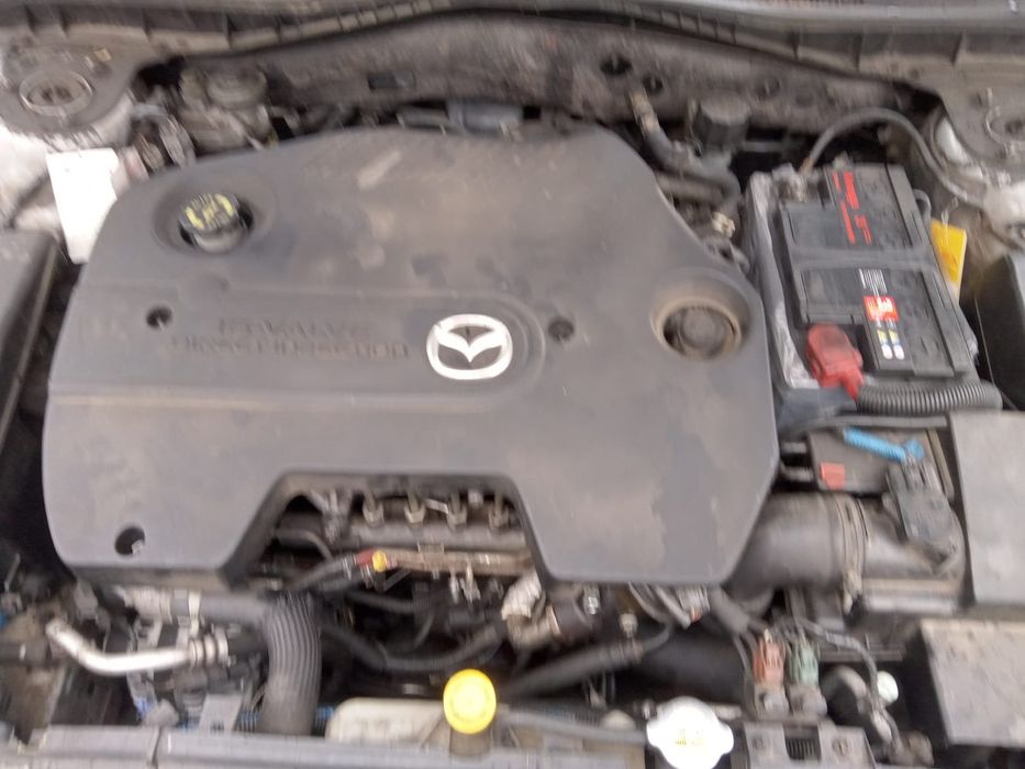 Sprzedam uszkodzoną mazde