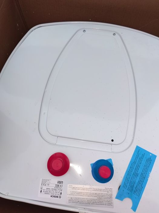 Podgrzewacz wody Bosch Tronic 3500 T (model OTG30N TR3500T 30B).