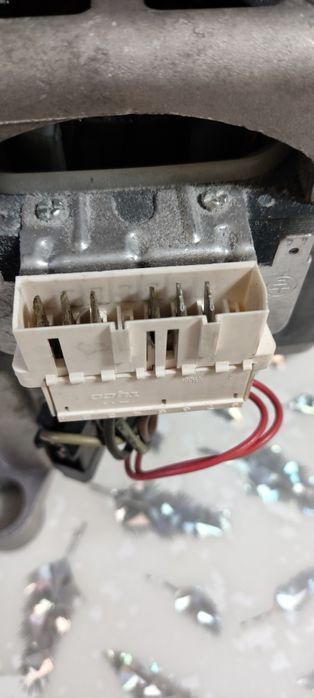 Эл.двигатель стиральной машины indesit