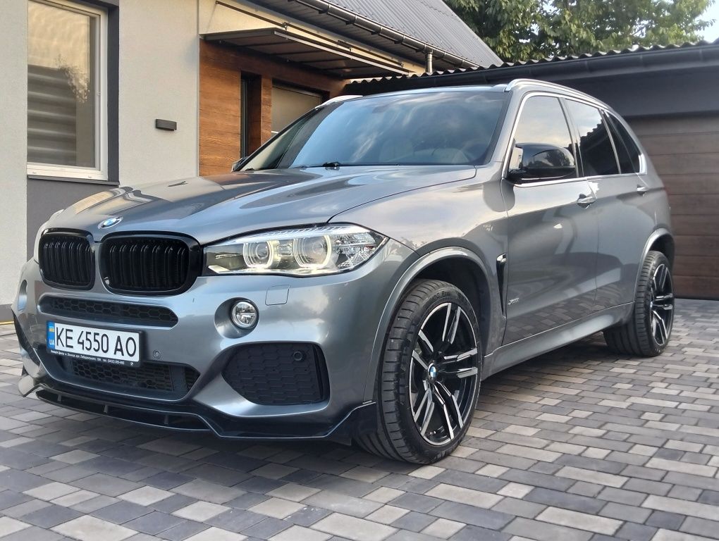 Продам BMW X5 F15
