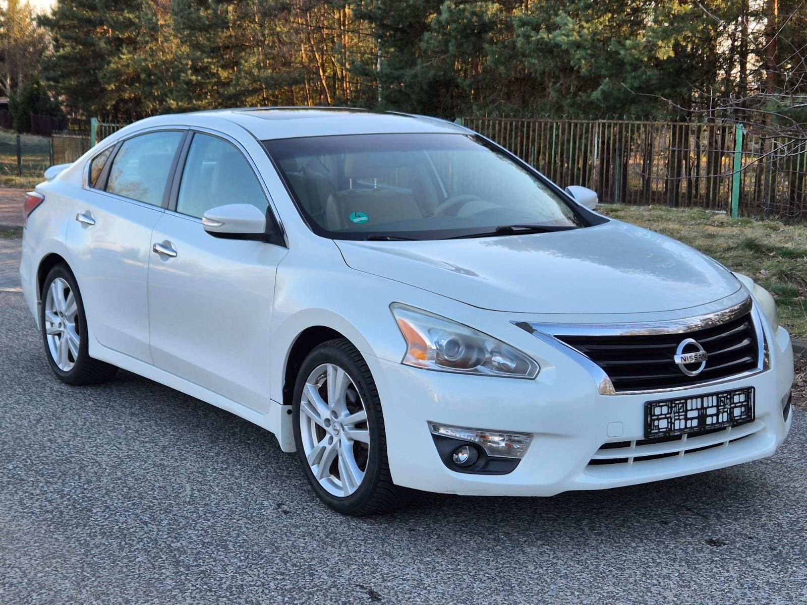 Nissan Altima 3.5b v6 keylessgo kamera