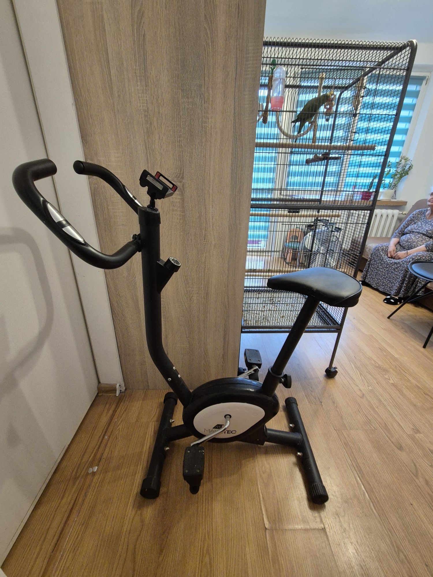 Rower stacjonarny MALATEC uchwyt na telefon