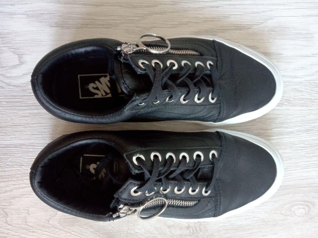Buty Vans Old Skool z zamkiem r.36