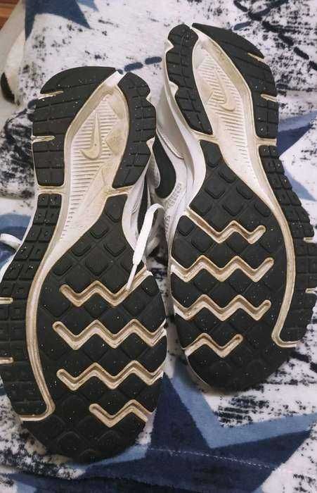 Nike downshifter 6., унисекс. бег, город. р. 42,5 (27 см по стельке)