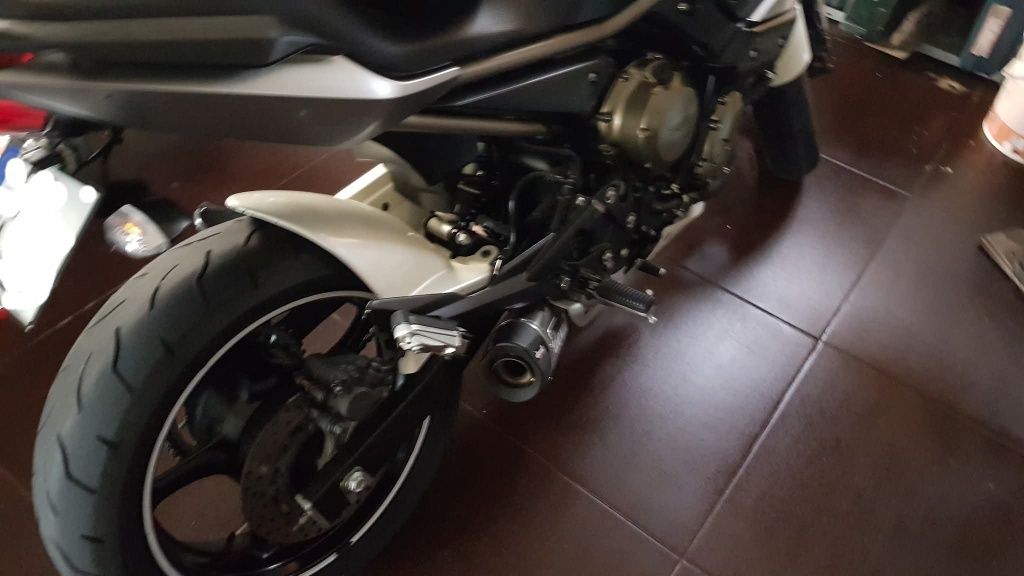 Escape Devil para Yamaha XJ6