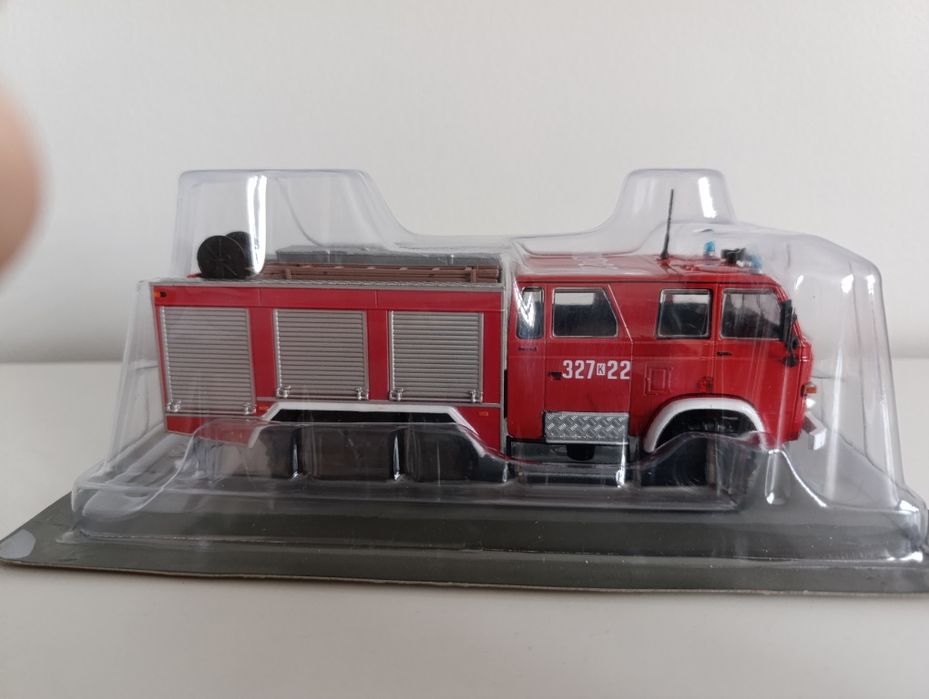 Model samochodu ciężarowego STAR 266 straż pożarna wóz. Skala 1:43. Ko