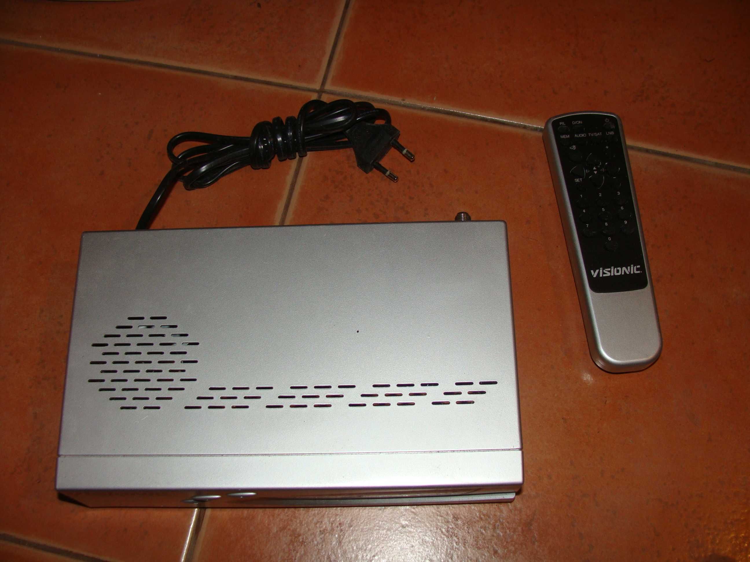 Recetor de Satélite Analógico - Visionic com comando