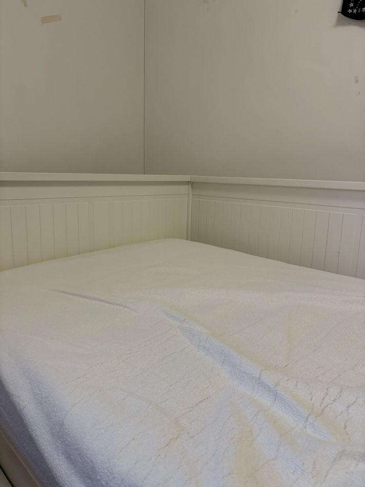 Cama IKEA HEMNES com 3 gavetas + 2 colchões