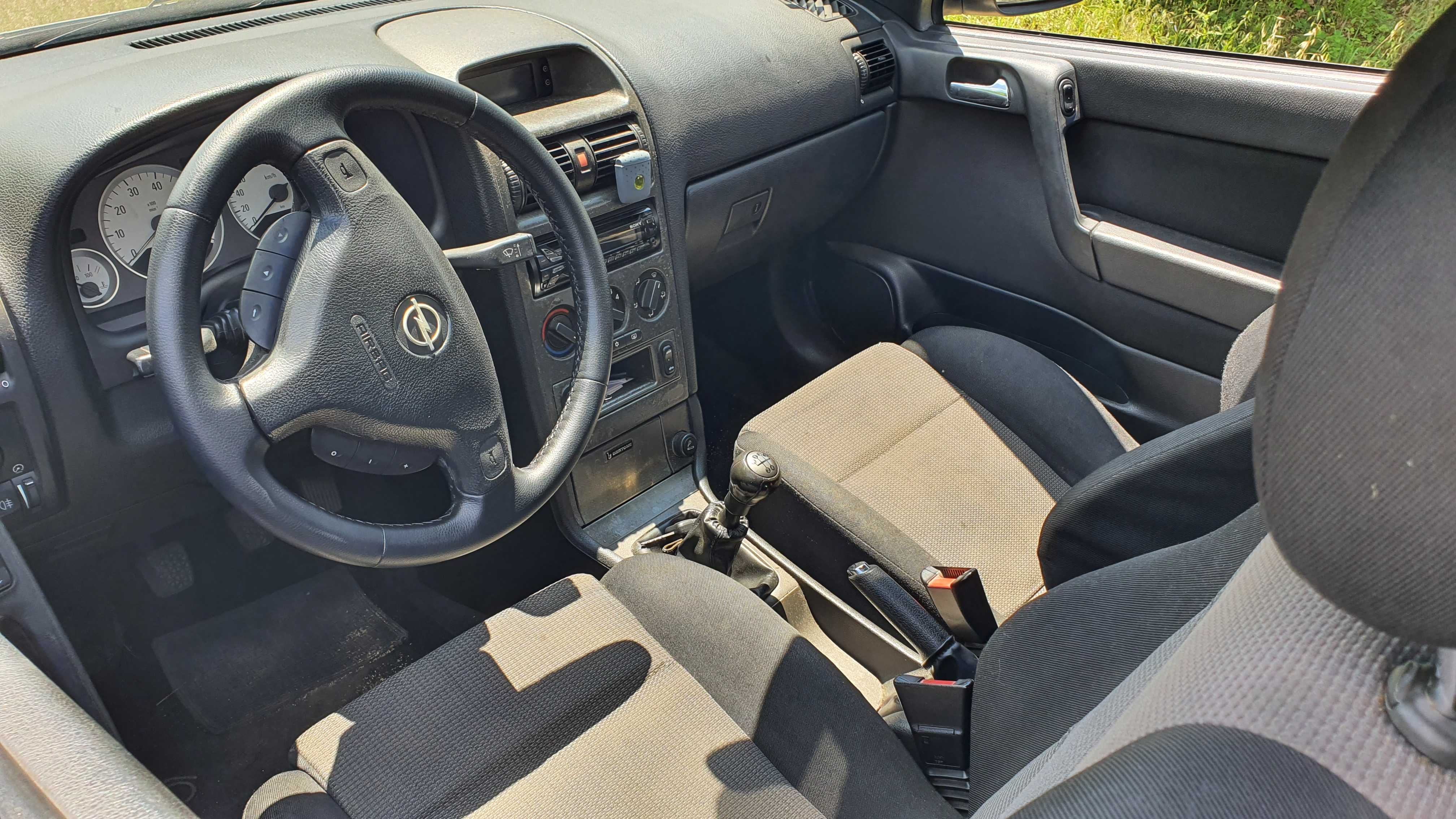 vendo opel cabriolet 1.6