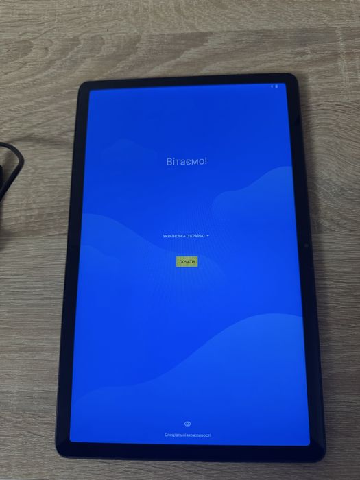 Планшетный компьютер LENOVO