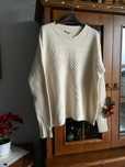 Sweter bezowy milutki rozciągliwy pleciony haft Staring at Stars 38m