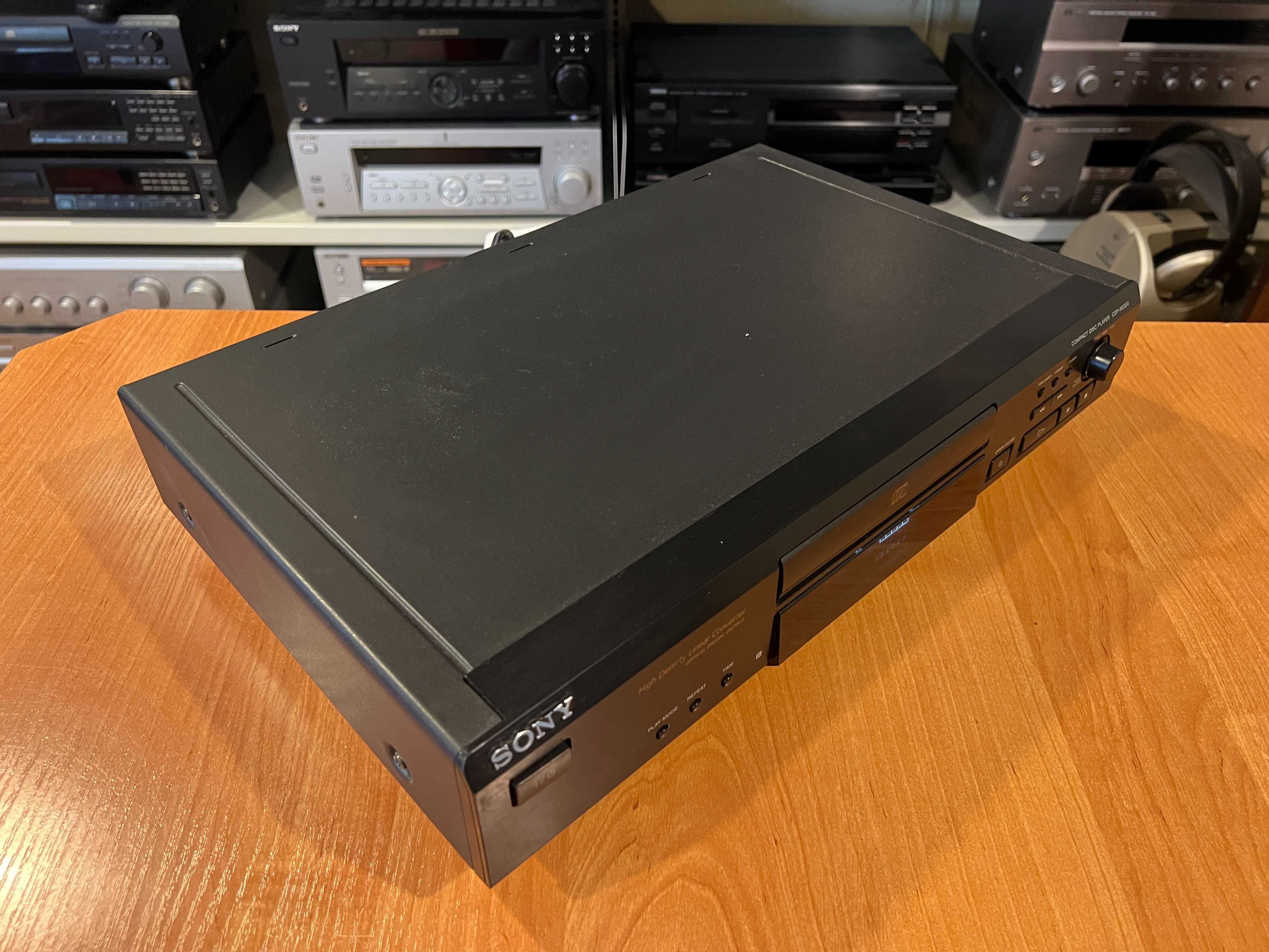 Odtwarzacz płyt CD Sony CDP-XE320 Audio Room