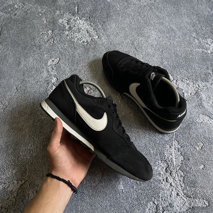 Спортивні кросівки від nike чоловічі чорного кольору, найк training