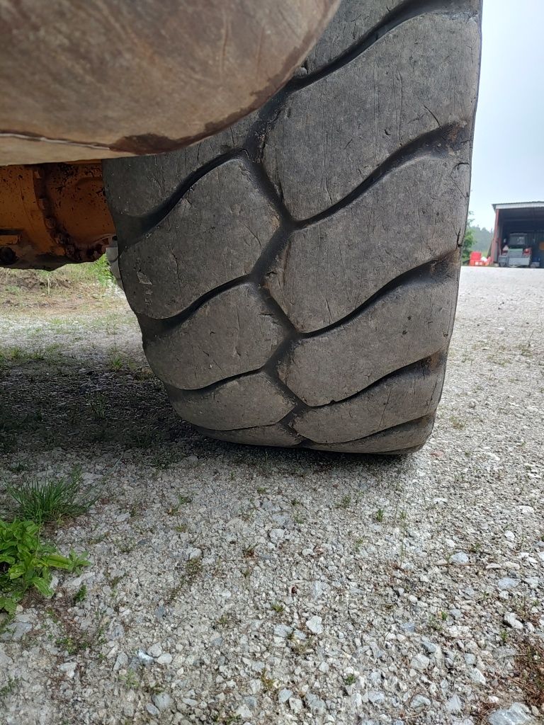 Opony 23.5 r25 triangle