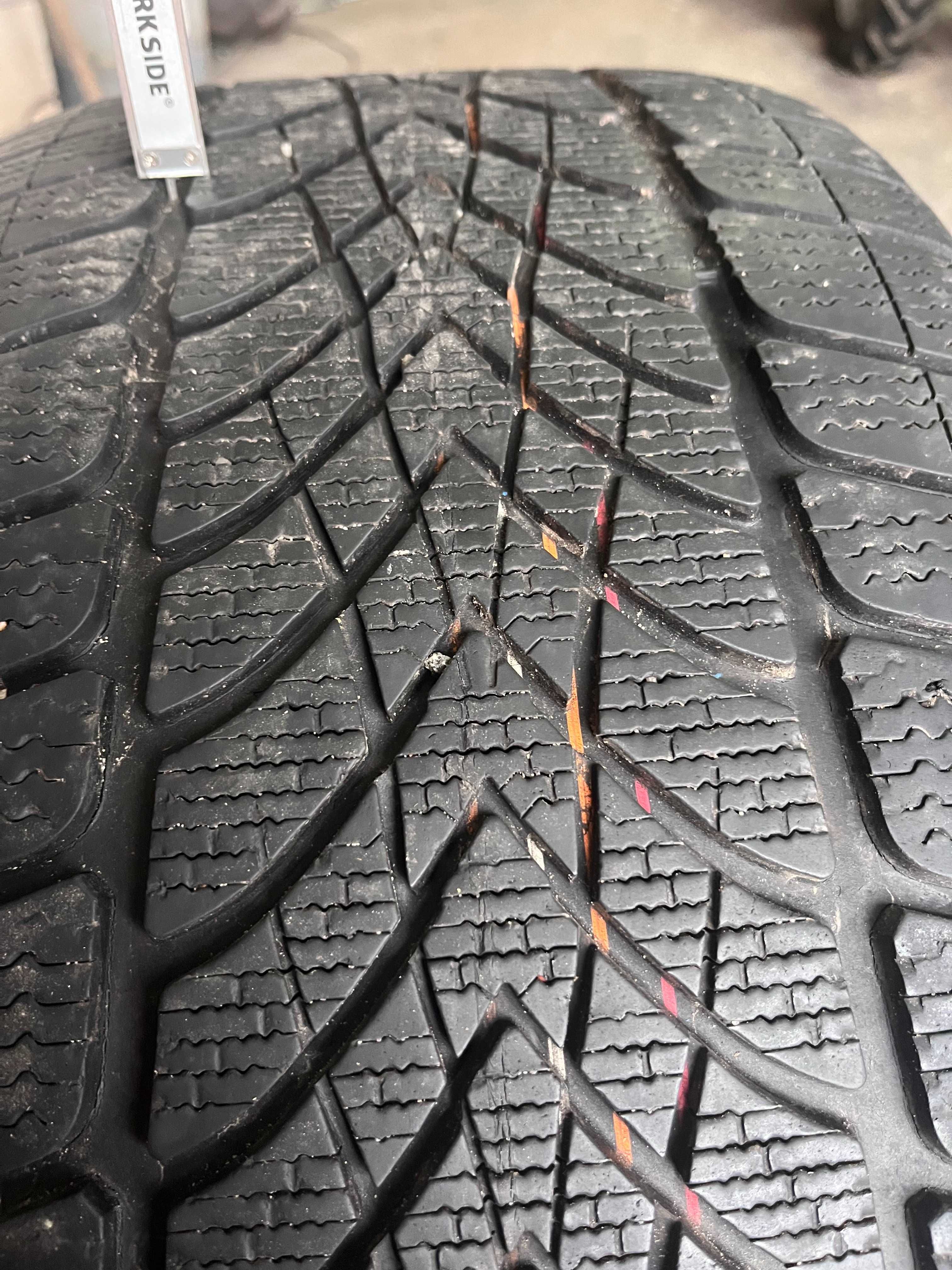 2x Opona DUNLOP 265/45 R20, 6mm Porsche macan
