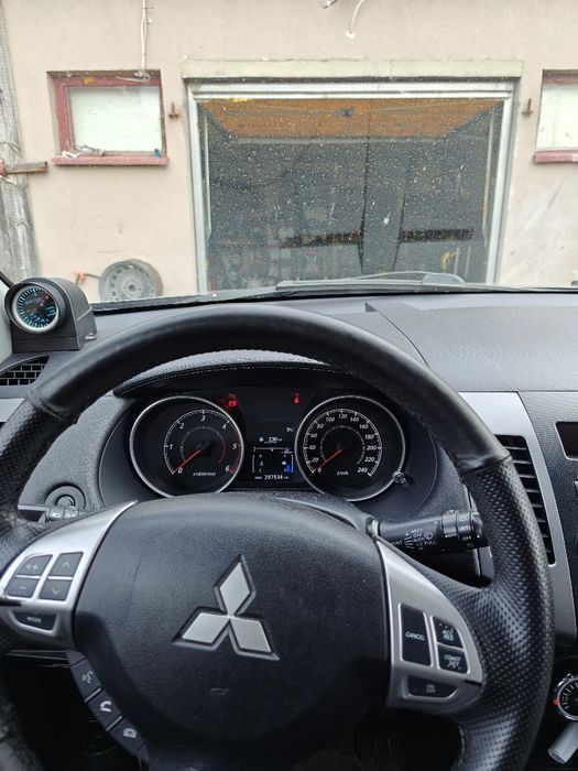 Mitsubishi Outlander 2010r. zamiana na quada 4x4