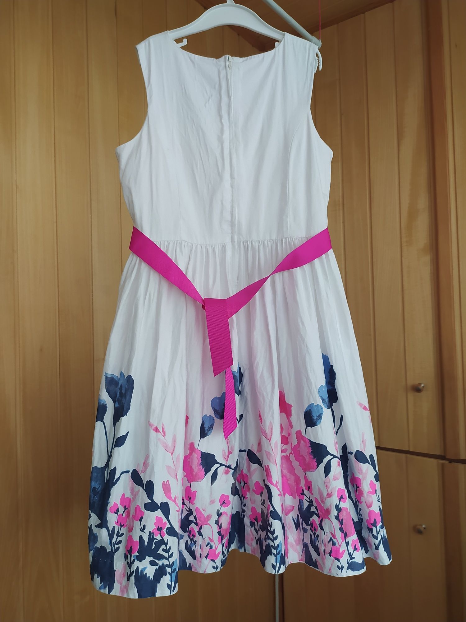 Нарядна сукня Oshkosh р.10 (140 см) плаття
