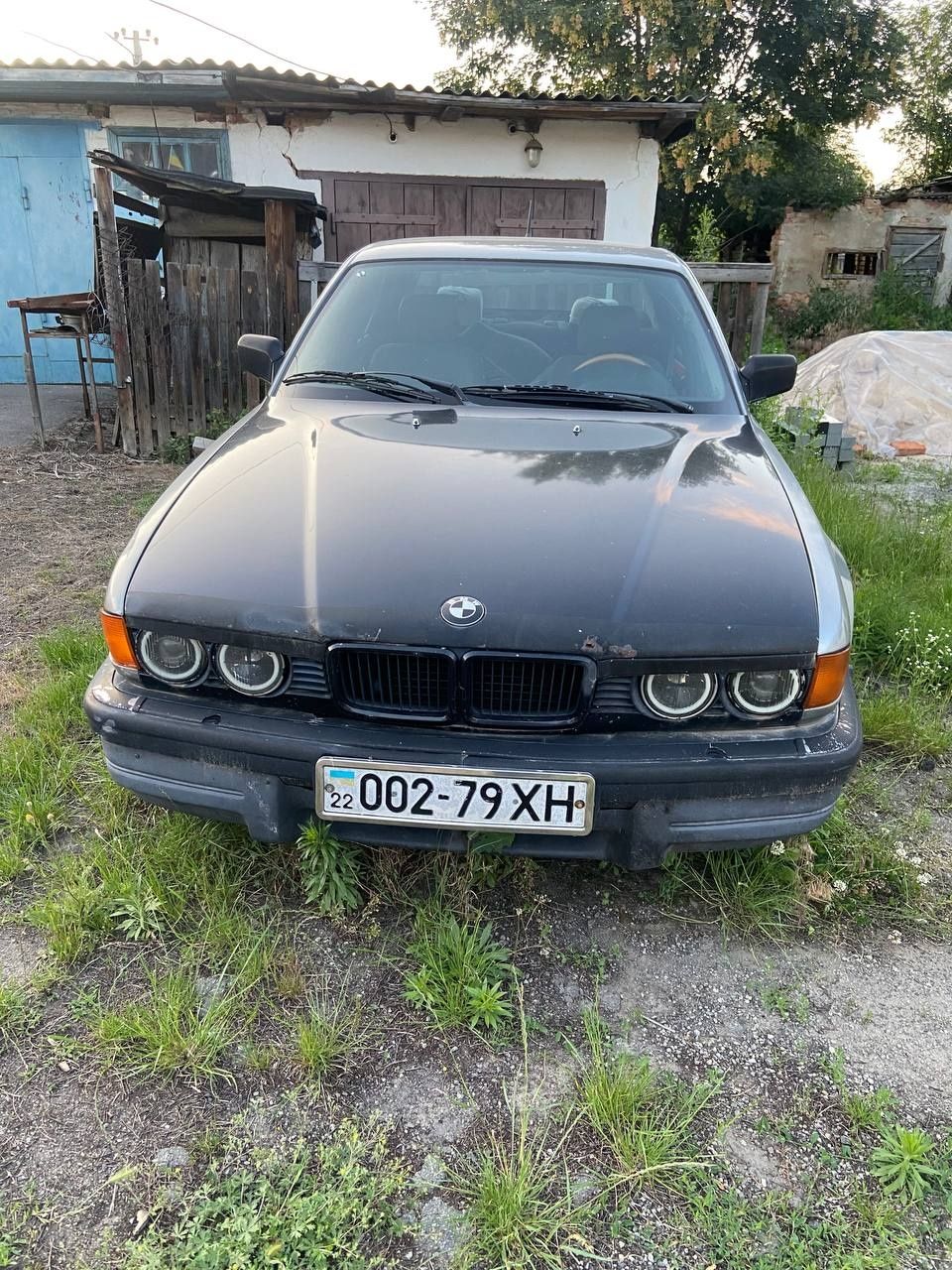 Стоит дорогая музыка