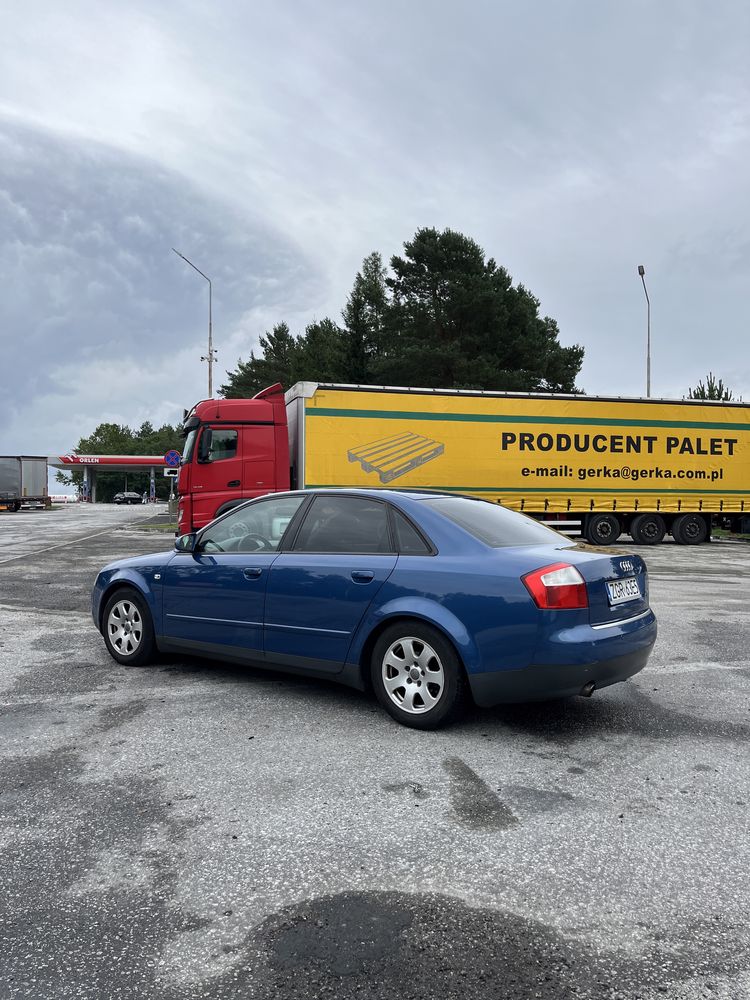 Audi A4 B6 1.6 MPI Benzyna 102km 2002r