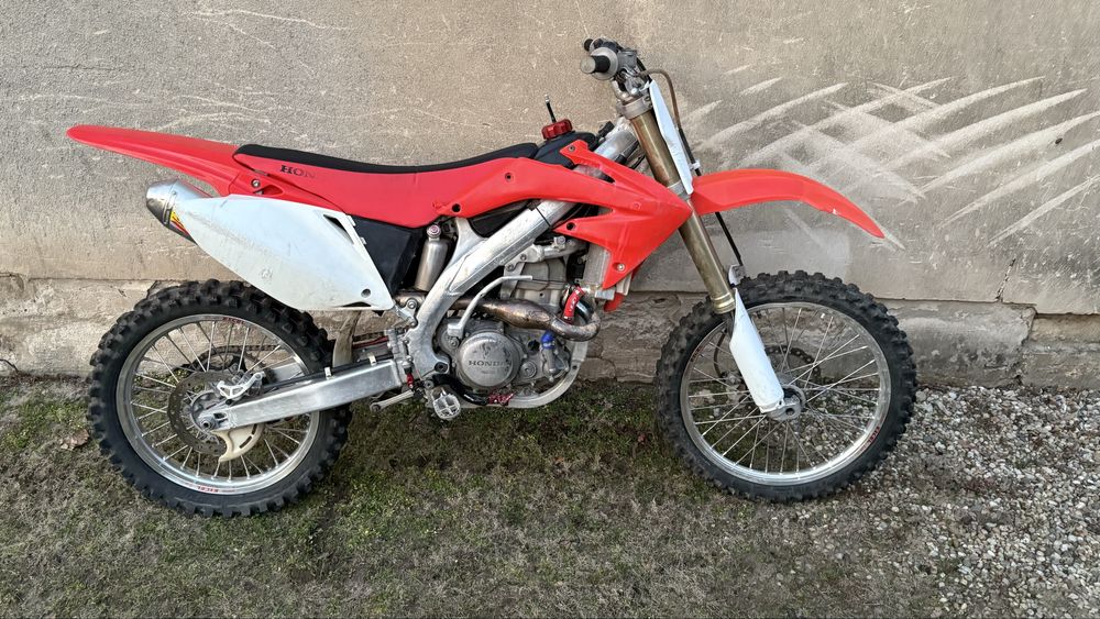 Honda CRF 450.