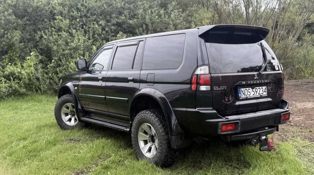 Mitsubishi Pajero Sport 2006 року, 2.5 дизель, механіка