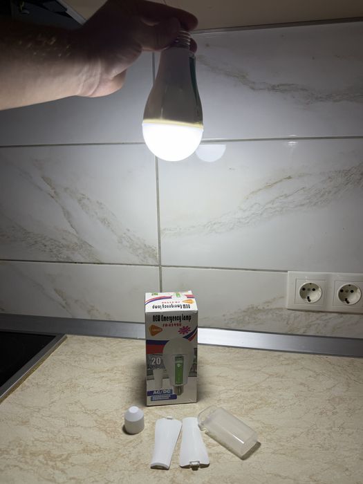 ‼️Акумуляторна лампочка  20W Led Аварійна , працює без світла ‼️
